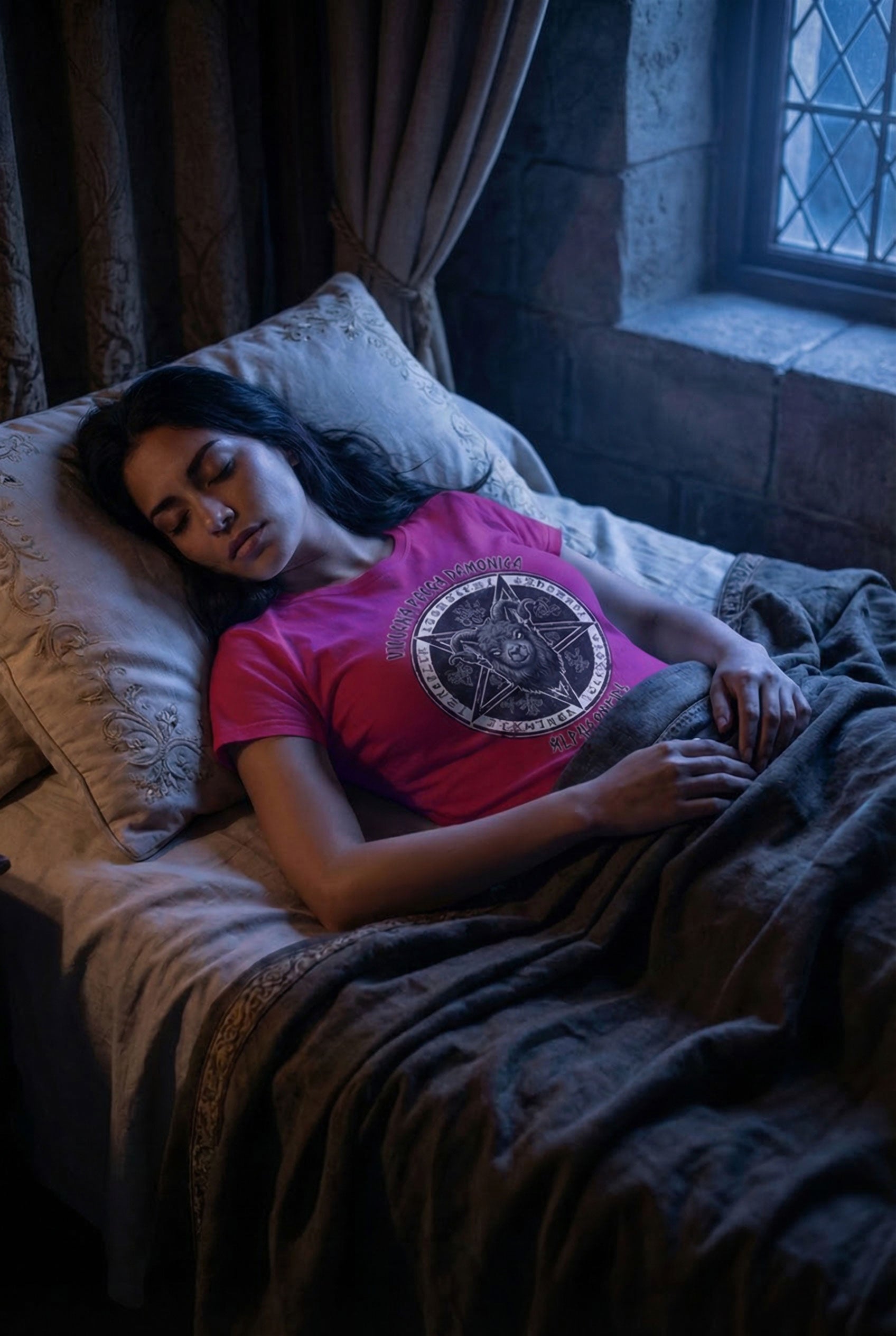 Alpacagram (Gothic Tee)